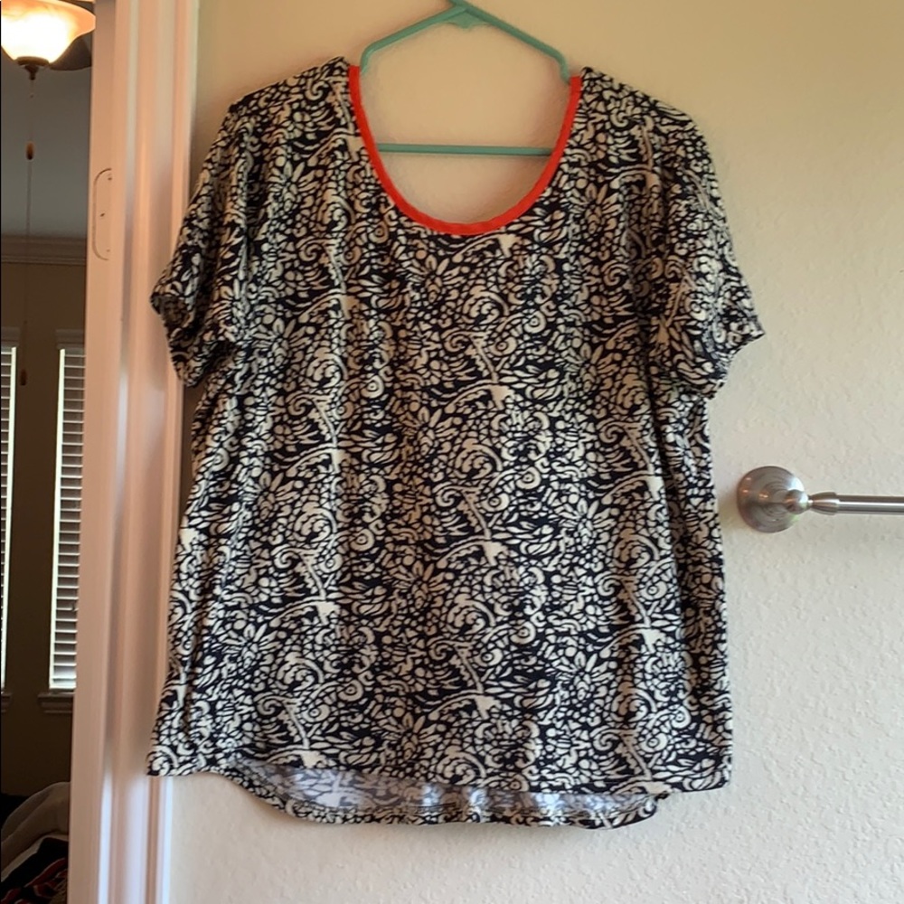 Bow detailed blouse